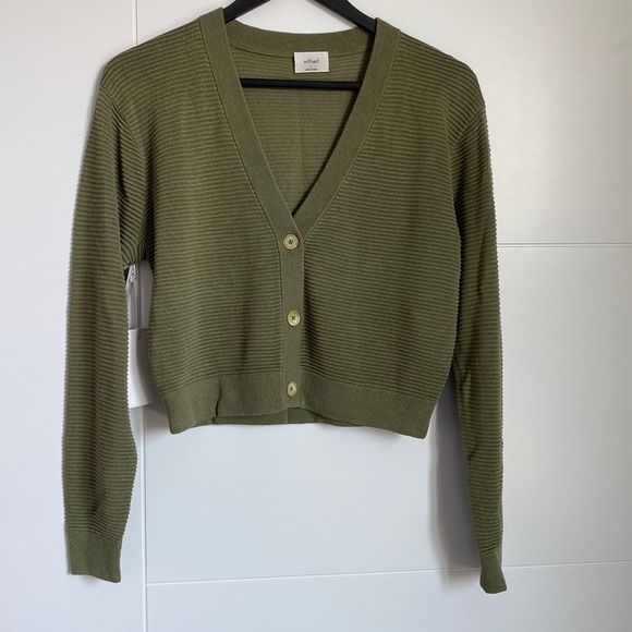 NWT Babaton Light Cropped Cardigan - Picture 2 of 6